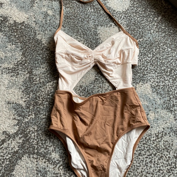 Kore Swim Flora Clay One Piece NWOT - Picture 4 of 6
